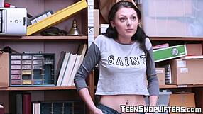 Shoplifting teen secretly double teamed by mall cops