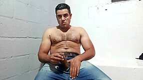 yuri gaucho hairy boss strokes huge thick cock gozando follower