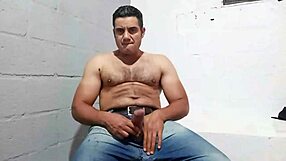 yuri gaucho hairy boss strokes huge thick cock gozando follower