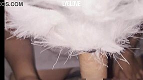 mi amante me mama en el cuarto de su esposo con su culo angosto