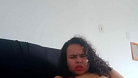 Novinha, watch me rub this pussy till I cum hard with vibrators!