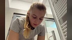 wanna see this bbw's pussy get creampied up close outdoors?