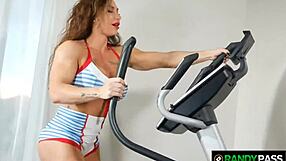 Muscle Babe Brandi Mae Gives Intense Jerk Off Commands