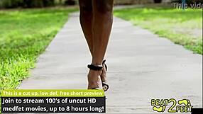 Giggles Struts Heeled Feet Close