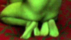 blasting my morena girlfriend in cdmx motel she begs for creampie during her period