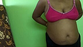 Desi Mature Farts Pisses Moans in Hardcore Pussy Pounding
