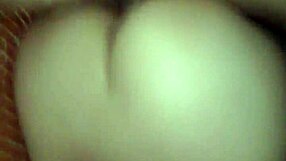 Fuck my young Vietnamese wife again, she's so horny!!