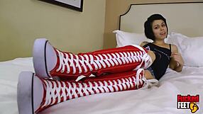 Petite Bailey Paiges Sweaty Feet Footjob Phillyjhon Frenzy!