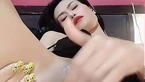Thaitwentybabe Fingers Juicy Pussy Closeup After Painting Nails