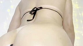 Your favorite Brazilian putinha oils up and talks dirty solo