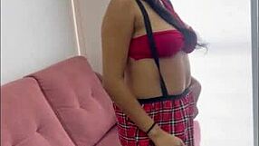 ayudo a mi peque�a hermanastra con aerobicos y recibo su mamada calientita!