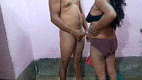 Bhabhi sneaks naked pussy fingering with neighbor in secret