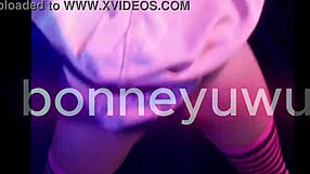 bonneyuwu shakes her petite argentinian teen body in hot twerk dance