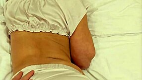 wanna see close-up creampie after fucking stepsis in her tiny shorts?