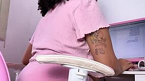 this curvy chick eats then farts loud