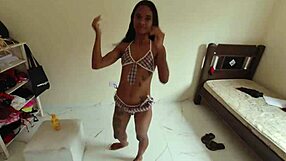 Ninfeta Carioca Fucks Raw In Woods Caught By Couple Keeps Going