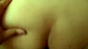 mi vieja loves slamming sentones on my cock then stuffing it deep in her tight culito