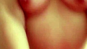 i'm doin paja n chupada on this mature massage... oh god feels so good!!