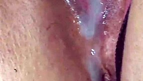 damn check this big juicy fat ass bbw milf flashing her curvy booty in public then taking stranger bbc creampie in car