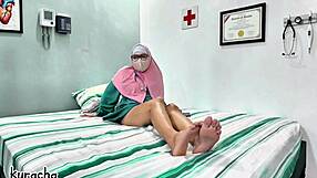 Doctor's secret boyfriend call during duty breaktime