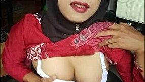 hey black hijab trans slut wanna see me stroke till i cum?