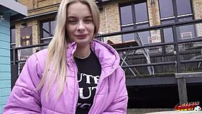 Naomi chats up nurse scout gig