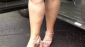 damn check this big juicy fat ass bbw milf flashing her curvy booty in public then taking stranger bbc creampie in car