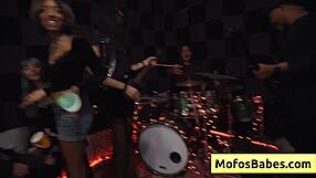 hot brunette nia bleu sneaks backstage dick suck and doggystyle bang