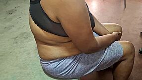Huge Boobs BBW Milf Shy Camera Interview