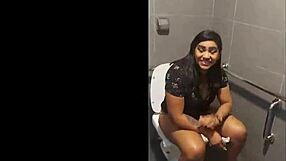 hey we hit fast food for mcbuceta outdoor lesbian tits play