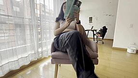 her clit gets hard as the straight salon bitch dives in