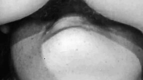 Vintage Lesbians Crave Hairy Muff Diving in Retro 3some