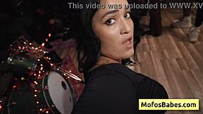 hot brunette nia bleu sneaks backstage dick suck and doggystyle bang