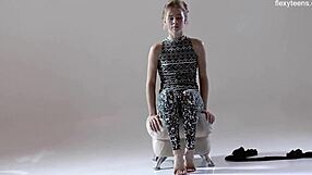 russian gymnast rita mochalkina spreads hairy pussy in yoga poses