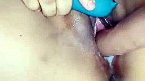 Pamela Caliente FUCKS toys and SQUIRTS wildly