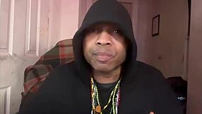 mr cunnilingus spills real dirt on pornstars better than tmz or youtube combined holy shit