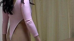 hey sara, love watching you strip from leotard to tiny bikini mid-workout