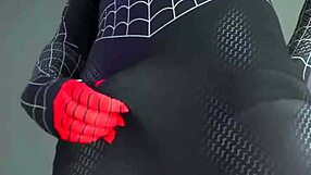 miles morales cosplay punheta gozando farto