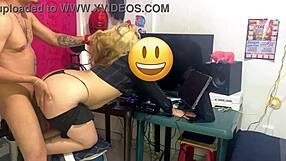 jefe folla duro a su empleada latina curvy en oficina casting con deepthroat rough sex ass shaking en español