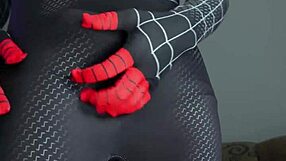miles morales cosplay punheta gozando farto