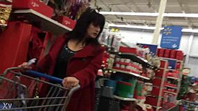 think this candid mommy shopping looks sneaky hidden?