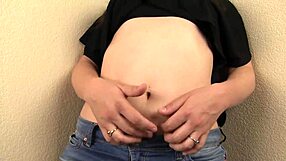 curvy sinn sage teases her deep belly button in ultimate fetish worship