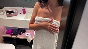 Hotel Mix-Up Turns Into Stranger's Deepthroat Cum Swallow Fuck Fest