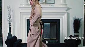 Dames and Games Noir Roleplay Explodes into Blonde Brunette Strapon Hole Pounding
