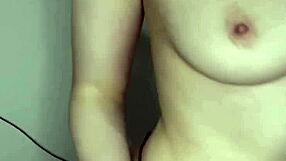 i'm horny british slut givin' ya that real girlfriend feel!!