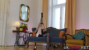 i finger my wet vag in high heels n stockings as mature brit milf craving cock