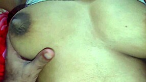 Pakistani Virgin's Sexy Shaved Pussy Revealed!