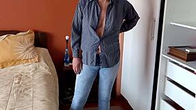 i begged my stepmom to finger her pussy while i jerked off and she made me cum buckets