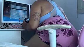 Chubby gamer farts in leggings during embarrassing online fail