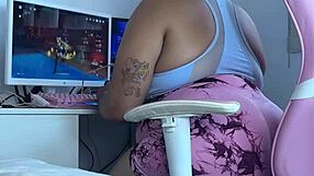 Chubby gamer farts in leggings during embarrassing online fail
